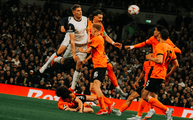 爱游戏在线登录-法兰克福客场逆转击败亚琛，保持不败纪录的简单介绍