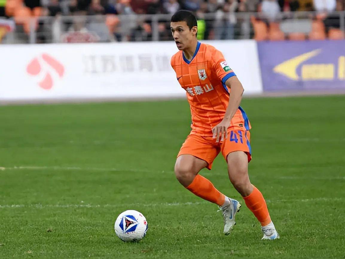 爱游戏体育下载-蒙特雷小将表现抢眼，劲旅添新力量的简单介绍