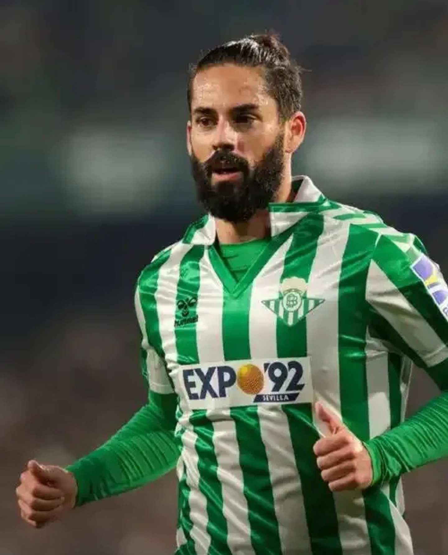 关于贝蒂斯新任主帅上任后成绩回升，球队局势趋向好转的信息