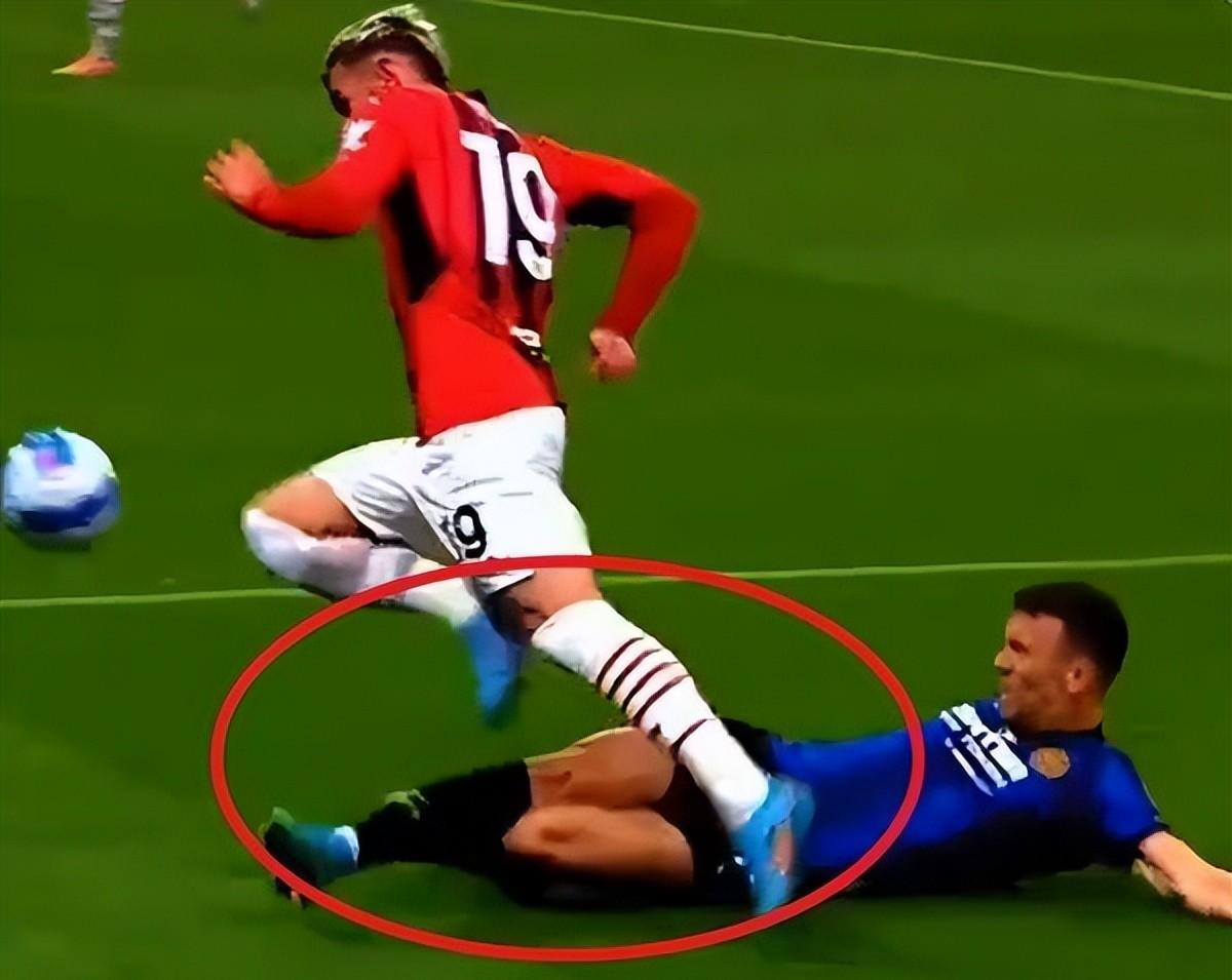 包含巴塞罗那遭遇惨败,淘汰赛梦碎欧冠的词条 包含巴塞罗那遭遇惨败,淘汰赛梦碎欧冠的词条