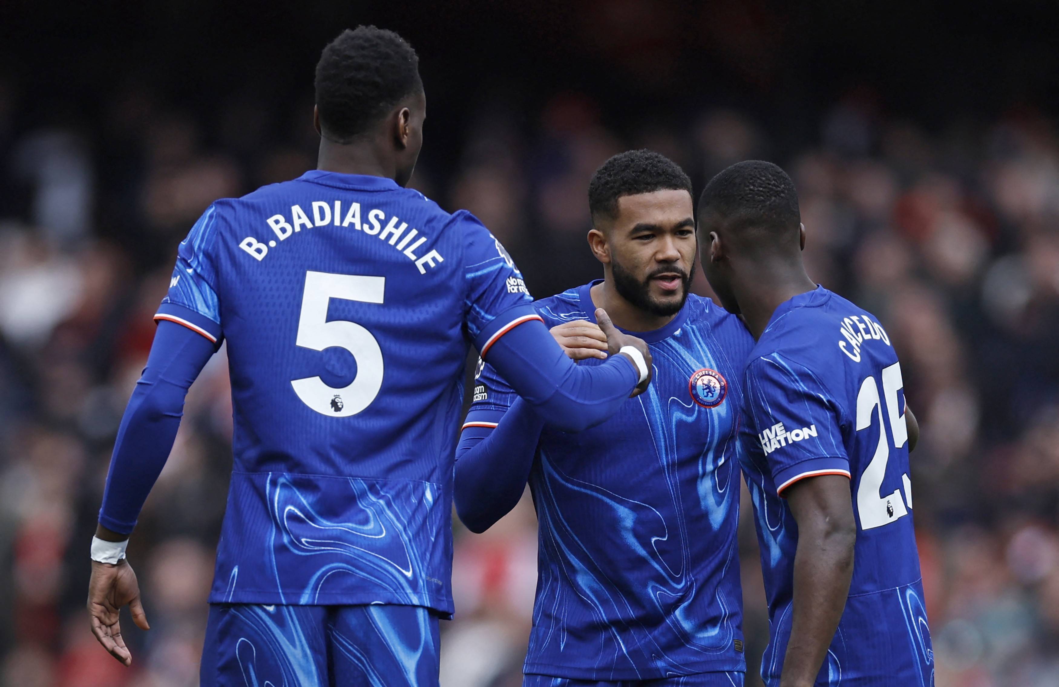 巴塞罗那遇上里昂,冲击胜利 巴塞罗那遇上里昂,冲击胜利