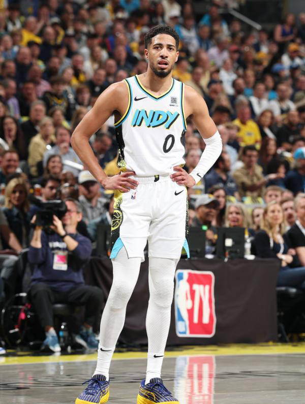 爱游戏网页版登录入口-包含甘冈客场逆转亚眠，锁定胜局的词条