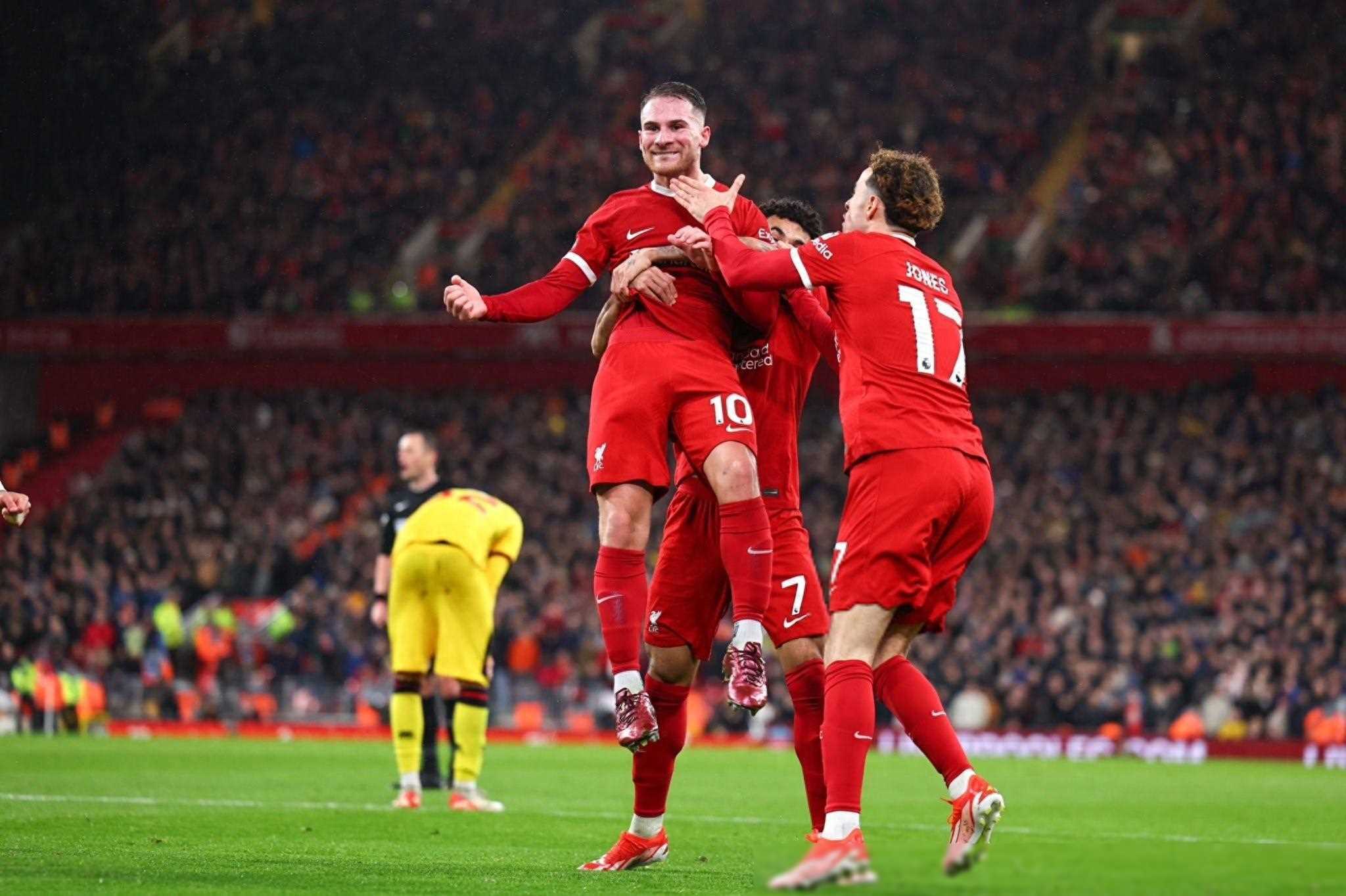 爱游戏官方登录入口-利物浦大获全胜，欧冠冠军前景看涨