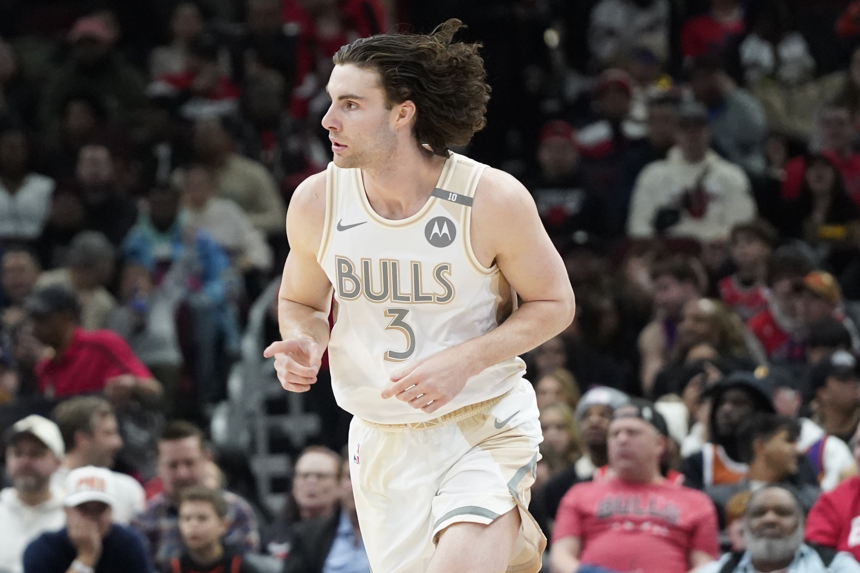 公牛惨败魔术,结束连胜 公牛惨败魔术,结束连胜