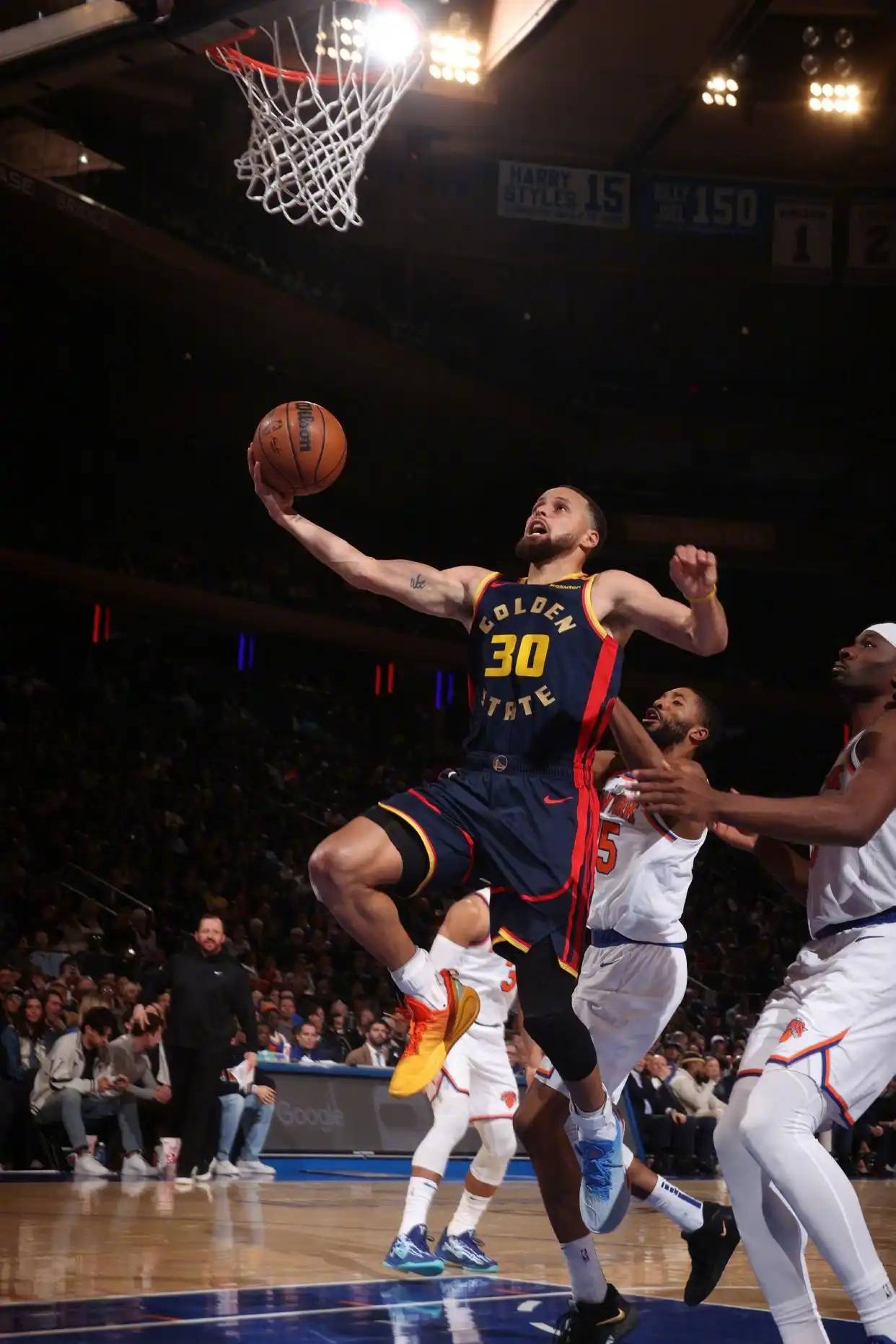 勇士击败尼克斯取得五连胜 勇士击败尼克斯取得五连胜