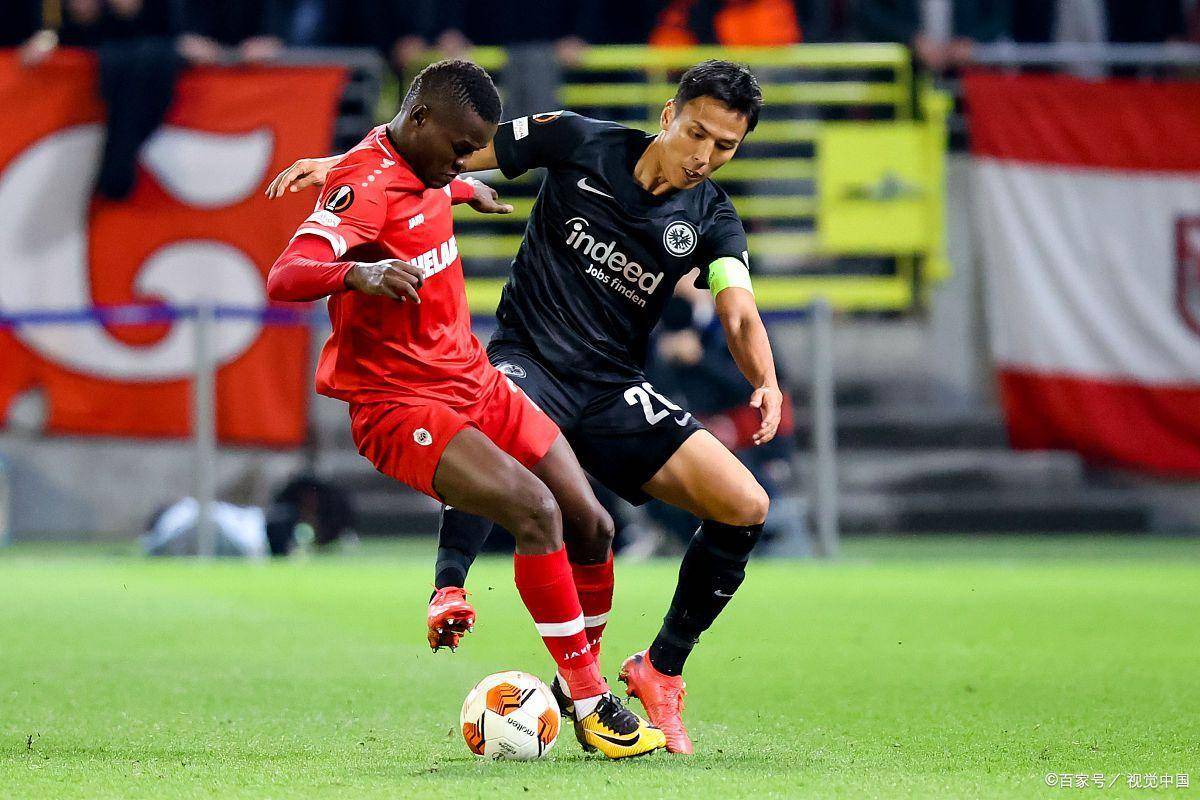 法兰克福客场力克勒沃库森,稳固积分榜前列的简单介绍 法兰克福客场力克勒沃库森,稳固积分榜前列的简单介绍