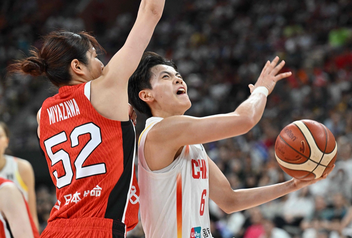 爱游戏体育下载-重庆女篮逆转战胜对手，实力不容小觑的简单介绍