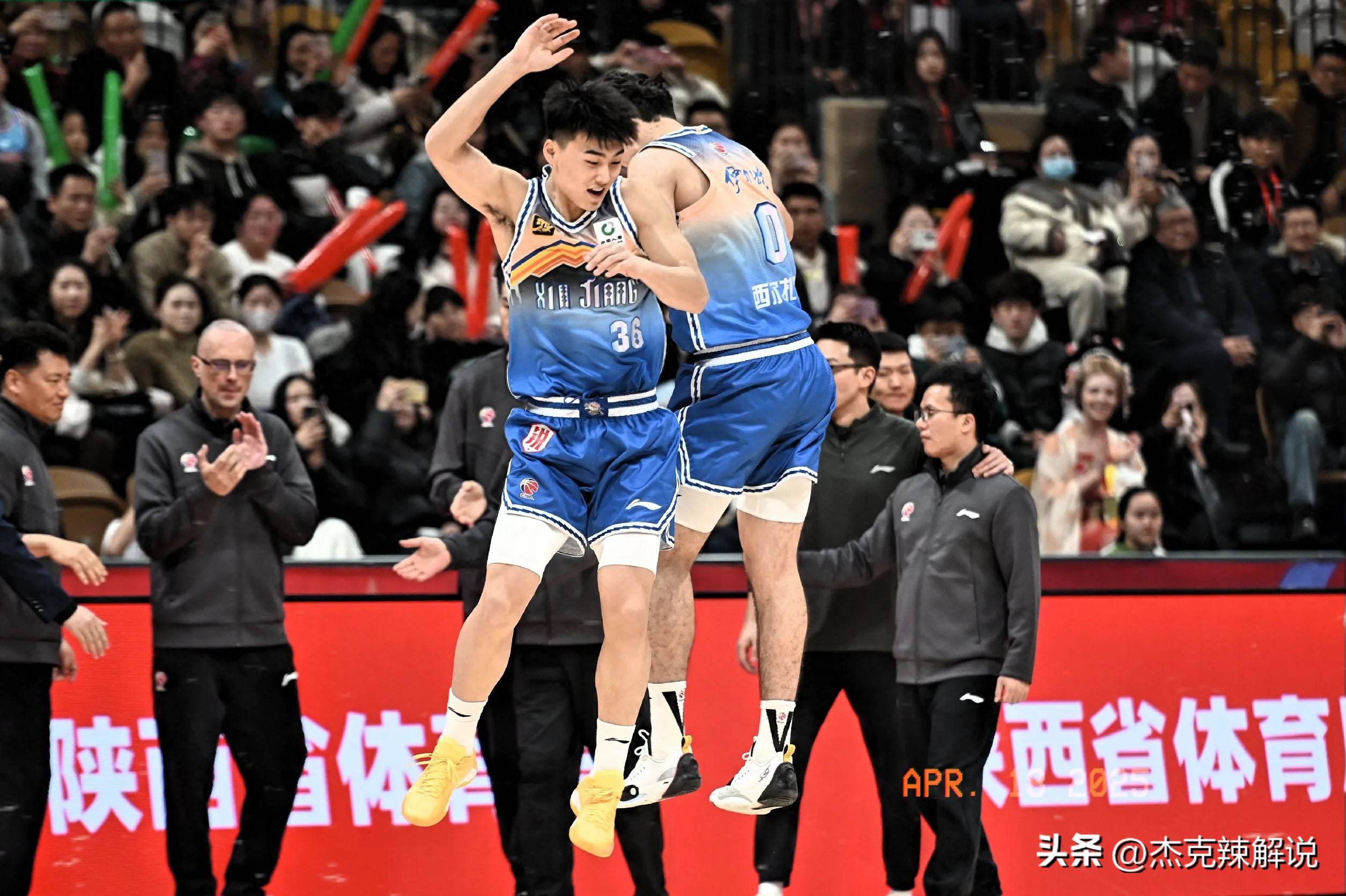 新疆队奋力拼搏，力争晋级