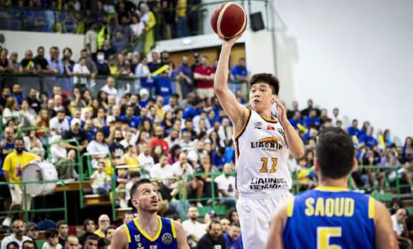 包含辽宁主场不敌广厦，遭遇两连败的词条